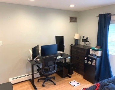 7300 S 78th Avenue - Photo Thumbnail 3
