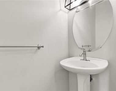3160 Mill Springs Circle - Photo Thumbnail 10