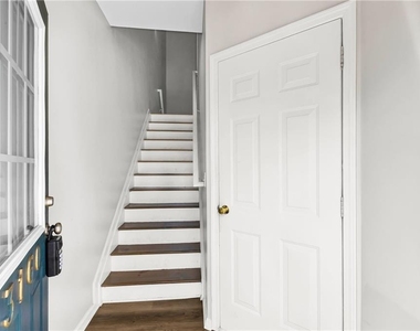 3160 Mill Springs Circle - Photo Thumbnail 1