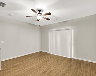 3160 Mill Springs Circle - Photo Thumbnail 2