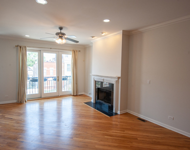 2427 W Augusta Boulevard - Photo Thumbnail 1
