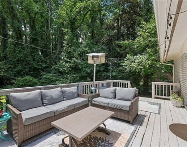 2172 Jonathon Lane Ne - Photo Thumbnail 18