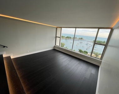 3200 N Lake Shore Drive - Photo Thumbnail 2