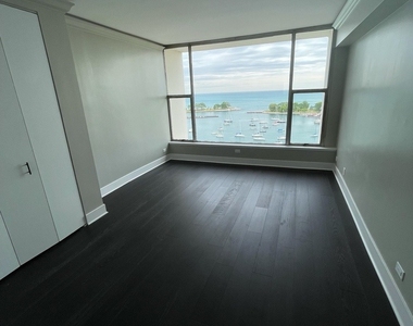 3200 N Lake Shore Drive - Photo Thumbnail 17