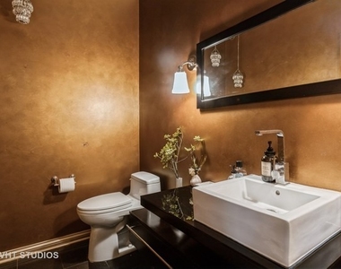 1867 Admiral Court - Photo Thumbnail 11