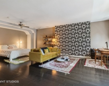 1867 Admiral Court - Photo Thumbnail 6