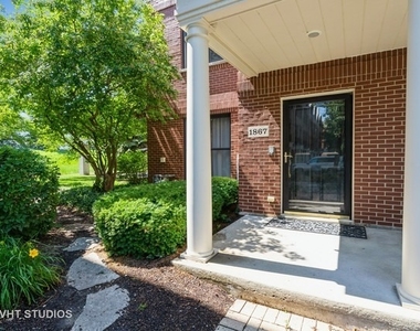 1867 Admiral Court - Photo Thumbnail 1