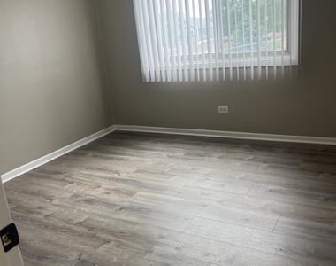 9729 S Ridgeland Avenue - Photo Thumbnail 6