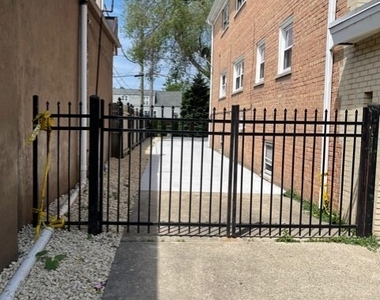 4570 N Narragansett Avenue - Photo Thumbnail 1