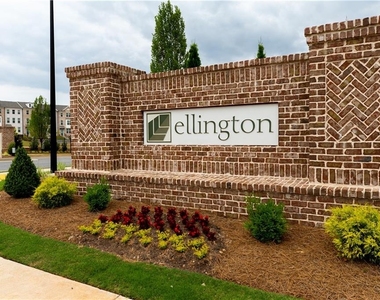 1651 Wellborn Walk - Photo Thumbnail 15