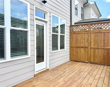 1651 Wellborn Walk - Photo Thumbnail 14