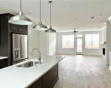1651 Wellborn Walk - Photo Thumbnail 8