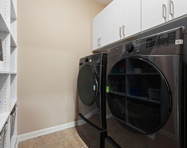 3888 Fairhill Point - Photo Thumbnail 51