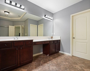 3888 Fairhill Point - Photo Thumbnail 41