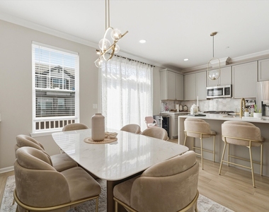 30w023 Brayman Court - Photo Thumbnail 10