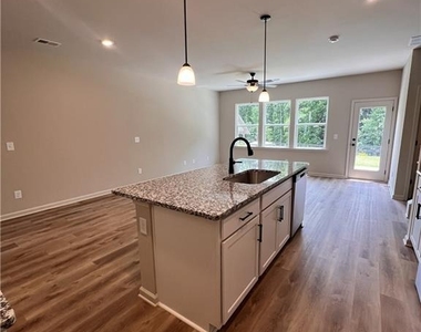 365 Summit View Lane - Photo Thumbnail 3