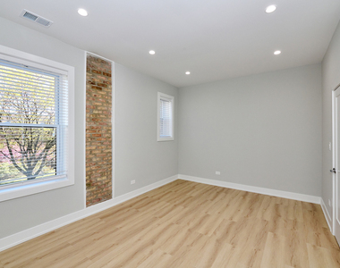 2868 W 21st Place - Photo Thumbnail 17