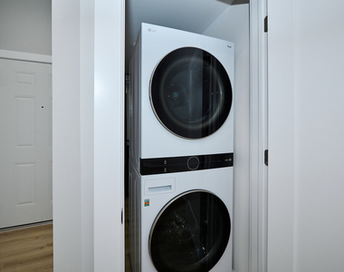 2868 W 21st Place - Photo Thumbnail 19