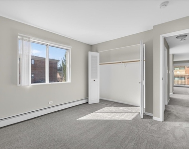 716 W 65th Street - Photo Thumbnail 18