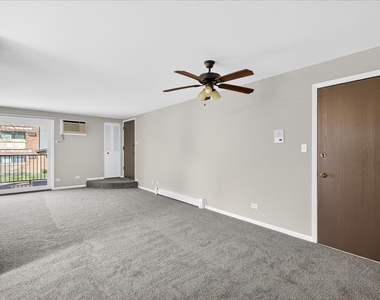 716 W 65th Street - Photo Thumbnail 15