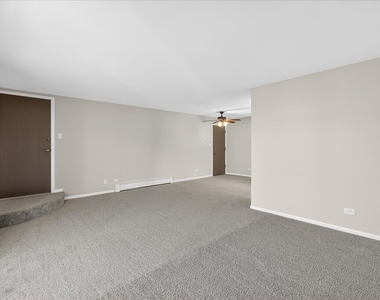 716 W 65th Street - Photo Thumbnail 12