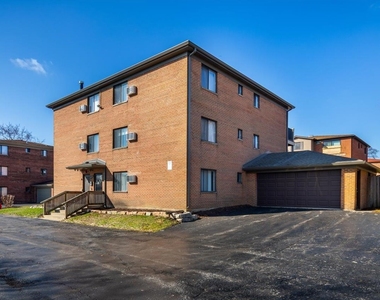 716 W 65th Street - Photo Thumbnail 25