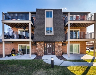 716 W 65th Street - Photo Thumbnail 1