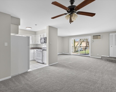 716 W 65th Street - Photo Thumbnail 6
