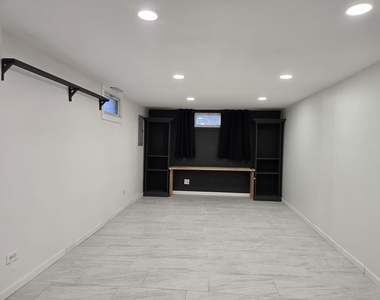 58 E 55th Street - Photo Thumbnail 17
