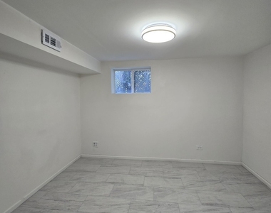 58 E 55th Street - Photo Thumbnail 21