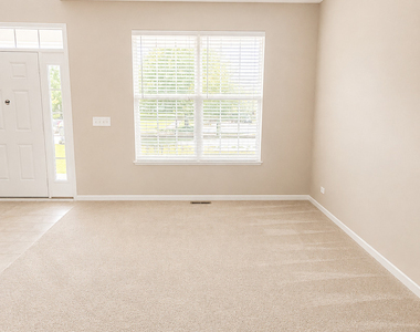 1230 Bellows Way - Photo Thumbnail 4