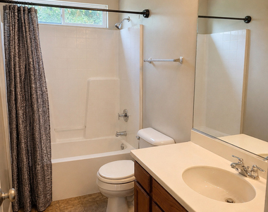 1230 Bellows Way - Photo Thumbnail 14