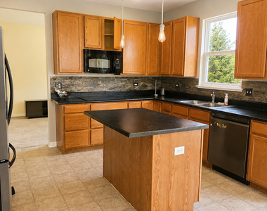1230 Bellows Way - Photo Thumbnail 5