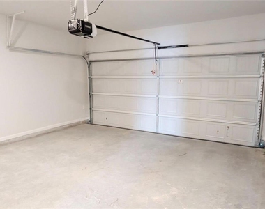 118 Brexley Drive - Photo Thumbnail 7