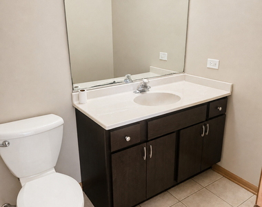 1462 Glen Ellyn Road - Photo Thumbnail 14