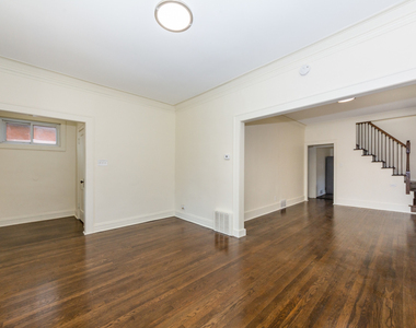 56 W 76th Street - Photo Thumbnail 4