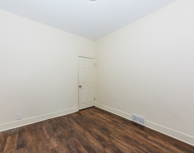 56 W 76th Street - Photo Thumbnail 13