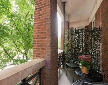 448 W Wrightwood Avenue - Photo Thumbnail 9