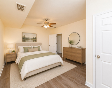 2415 W 24th Street - Photo Thumbnail 3