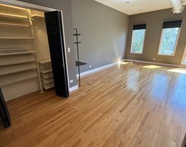 420 N Noble Street - Photo Thumbnail 5