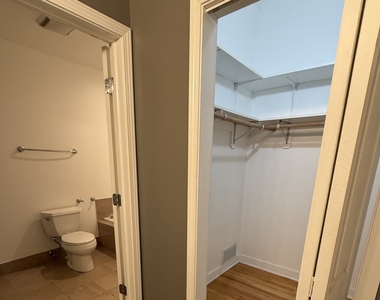 420 N Noble Street - Photo Thumbnail 15