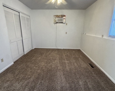 1911 16th Street - Photo Thumbnail 5