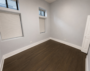 1722 W 21st Street - Photo Thumbnail 2