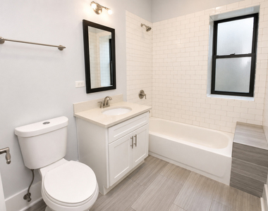 1722 W 21st Street - Photo Thumbnail 6