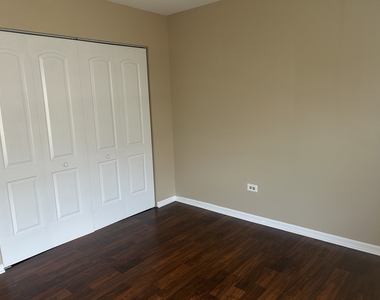 1080 Newport Harbor - Photo Thumbnail 12