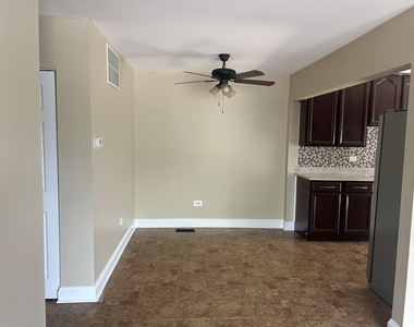 1080 Newport Harbor - Photo Thumbnail 3