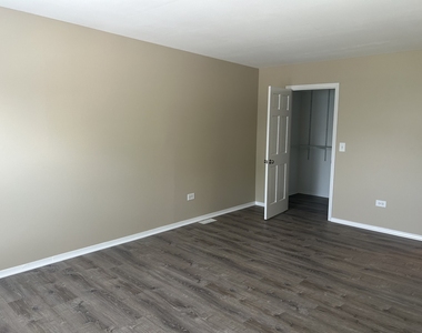 1080 Newport Harbor - Photo Thumbnail 8