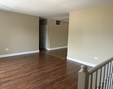 1080 Newport Harbor - Photo Thumbnail 2