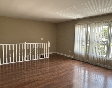 1080 Newport Harbor - Photo Thumbnail 7