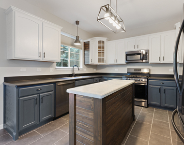2255 Hudson Circle - Photo Thumbnail 8